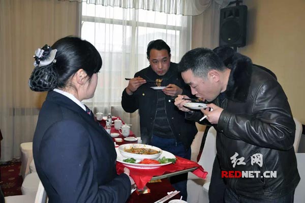 现场观众踊跃参与