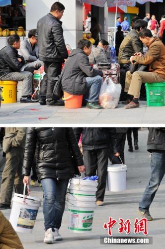 泡面板凳扑克牌春运10大神器一个都不能少(组图)(8)