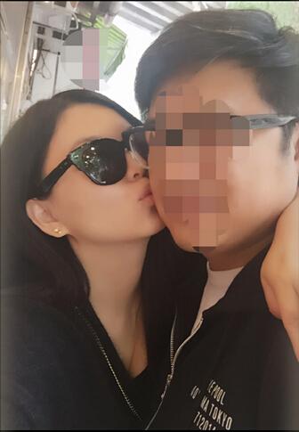李湘甜晒亲吻老公照王岳伦大脸惨被马赛克