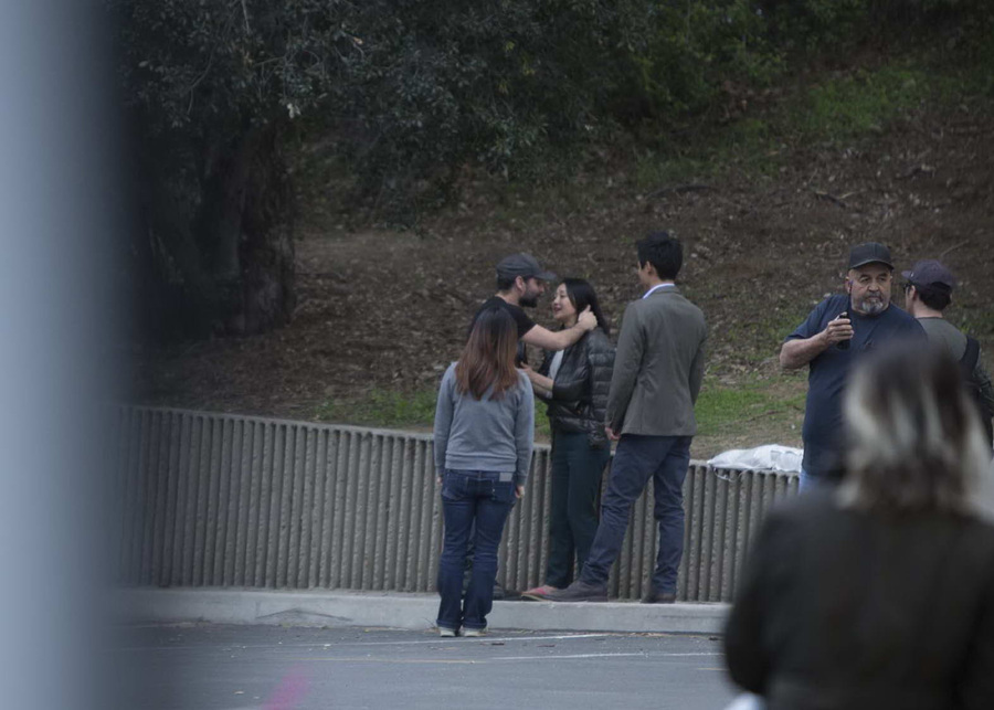 周迅与佐米·希尔拉导演亲密说戏