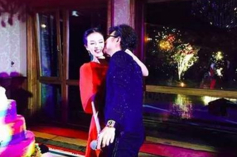 章子怡哥哥被曝更支持撒贝宁疑不满汪峰求婚