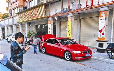 老鼠“灭门案”背后生意经:媒体称其月入20万(图)