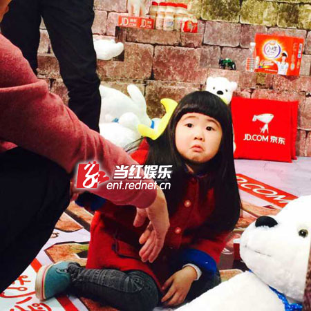 疯狂的麦咭姐姐grace表情呆萌