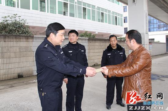 【新春走基层】舒洪波看望慰问春节坚守一线的工作人员(组图)