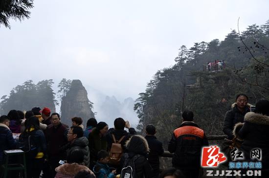 黄金周至尾声 武陵源风景区旅游持续高温