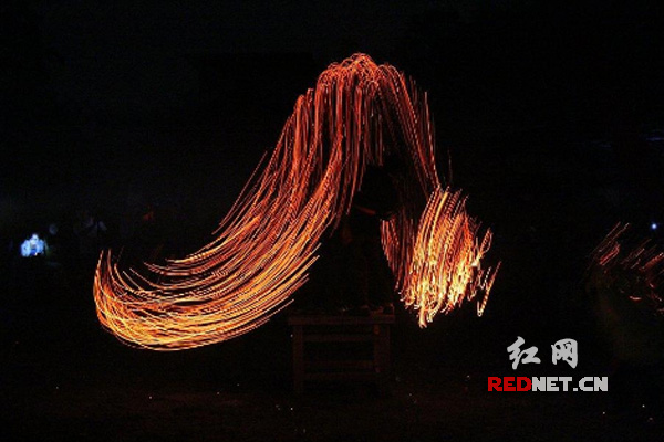 舞香火龙