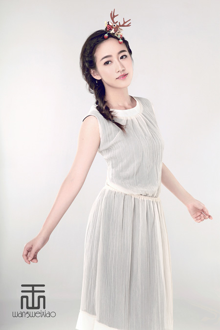 刘美含主演《青春万万岁》