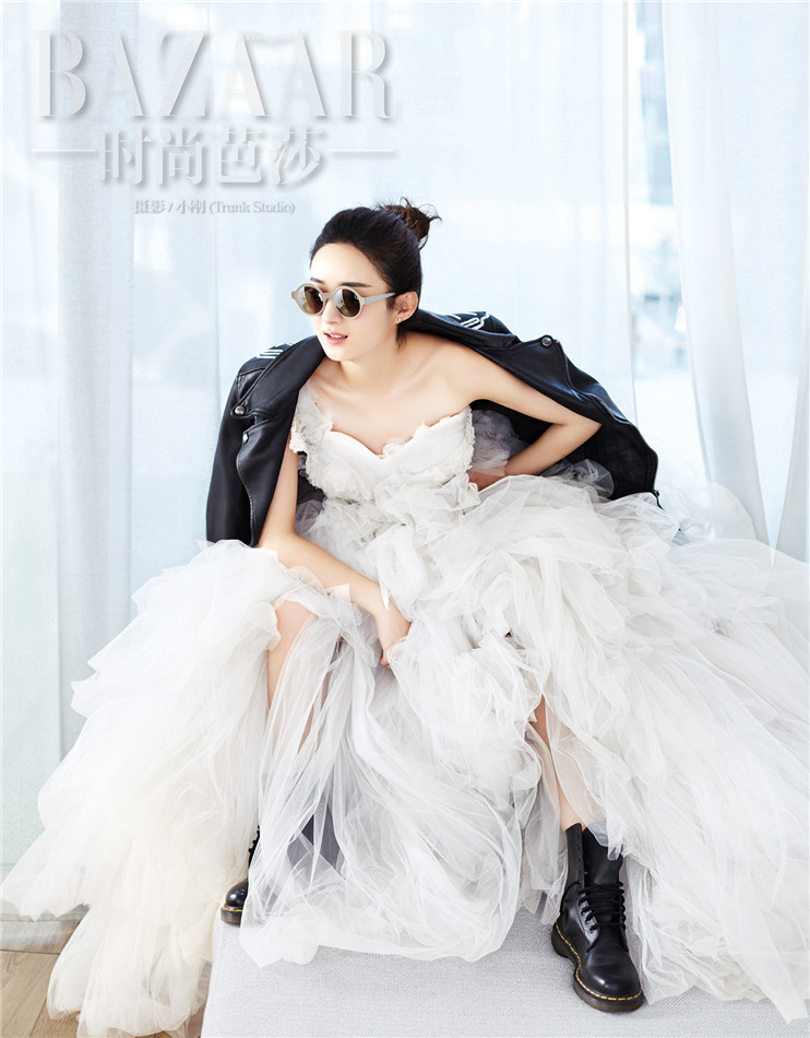 赵丽颖拍摄时尚大片