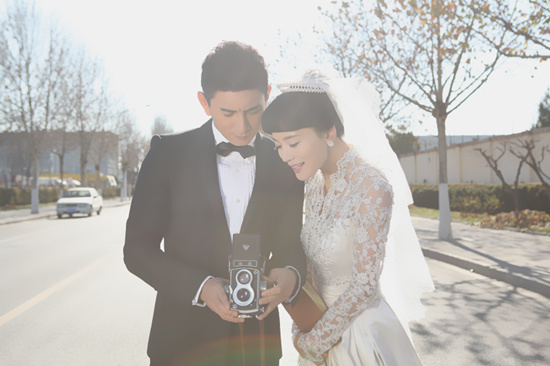 《向着幸福前进》婚纱剧照