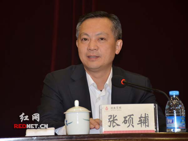 湖南省副省长张硕辅要求全面落实粮食安全责任制，确保湖南粮食总量、质量、销量“三量齐升”。