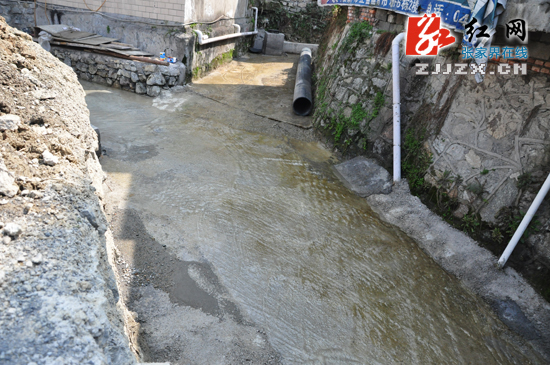 张家界市城区东门溪雨污分流治理工程进入扫尾阶段