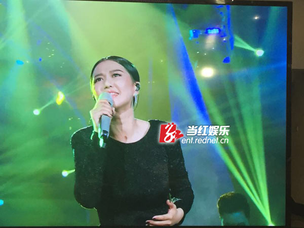 谭维维