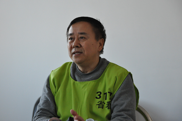 外逃官员：有护照不敢用有病不敢就医生不如死