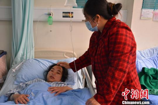 “四川好妻子”捐肾救夫：他不丢下我我不丢下他