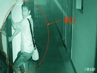 溜进办公楼盗窃的小偷，被监控全记录