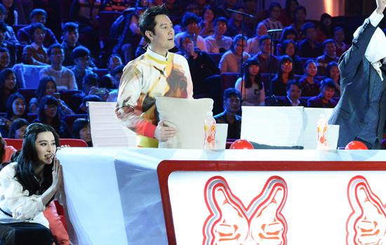 范冰冰录《出彩》被吓花容失色蔡国庆英雄救美