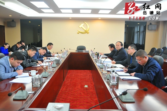 孙银生主持召开村级集体经济发展座谈会