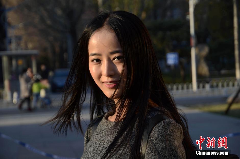 传媒大学播音主持复试结束 清纯美女尽现