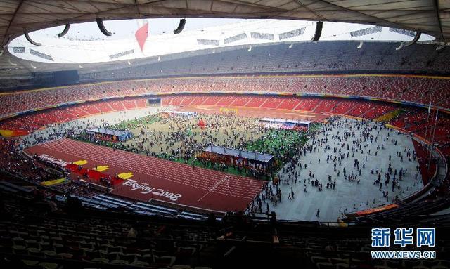 国家体育场：冰雪热鸟巢 助力申冬奥