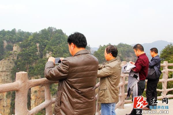 张家界市武陵源区旅游局强练“内功”服务自助游