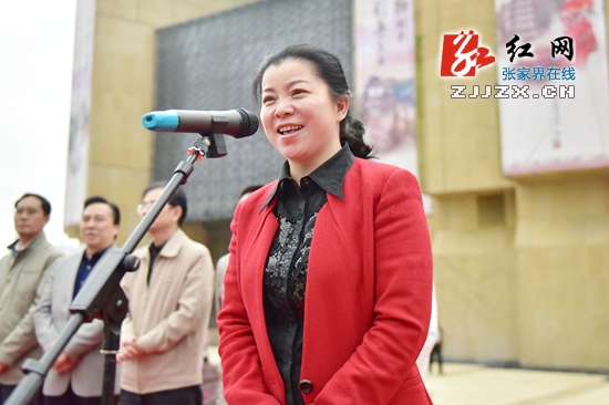 张家界文化广场正式开放 千人文化活动齐上演（图）