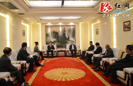 程丹峰会见韩国釜山航空公司社长韩泰根