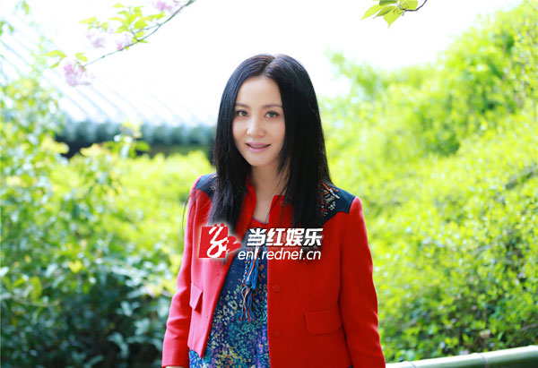 陶红初春写真