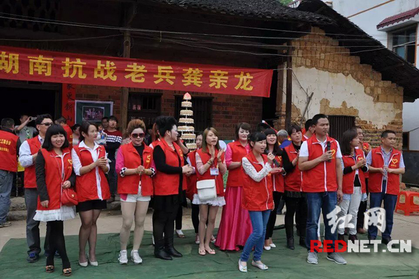 义工大联欢齐祝寿
