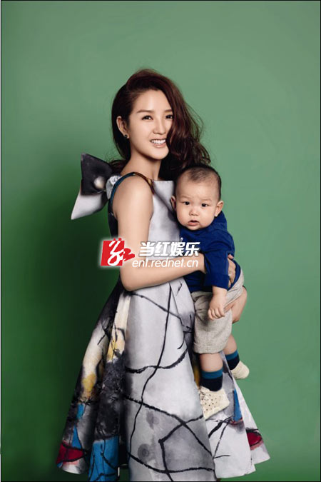 何洁的笑多了妈咪的味道，有木有？！