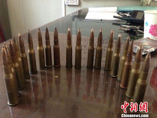 图为19发未使用的子弹 黄伟 摄