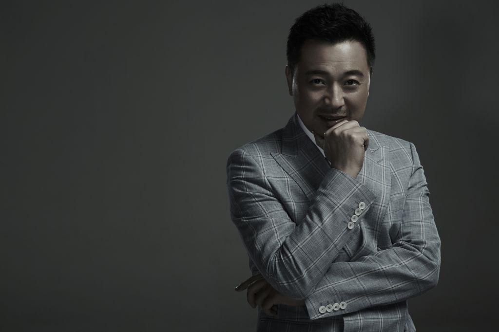 反一专业户张晞临写真儒雅睿智绅士范十足