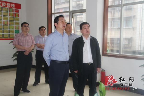 石门县委书记谭本仲在检察院调研