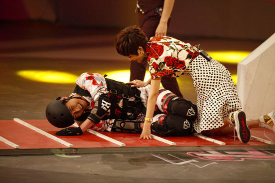 陆毅鲍蕾挑战瞬间