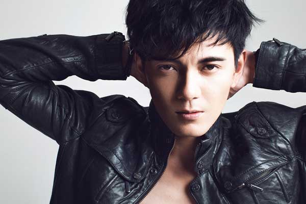 《我的老师是传奇》迎高潮 苗韵桐挑战高智商