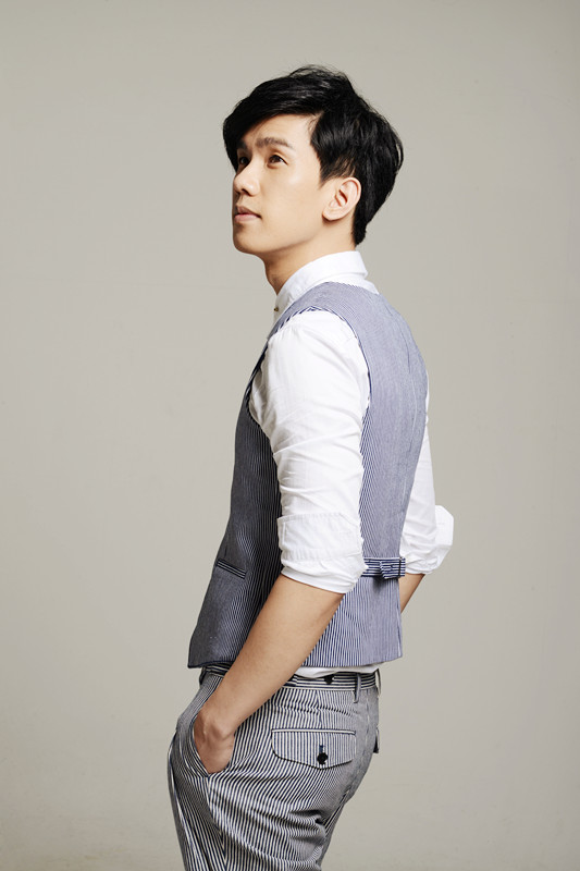 Phil Lam 林奕匡