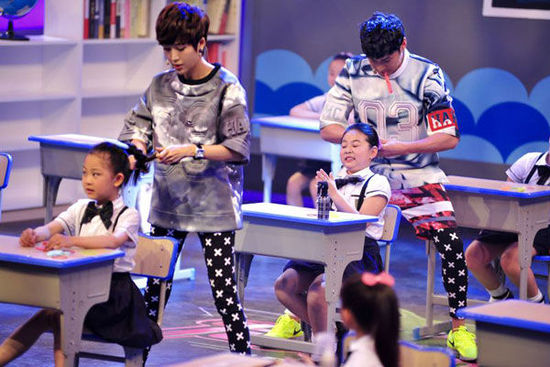 陆毅鲍蕾夫妻一起完成任务