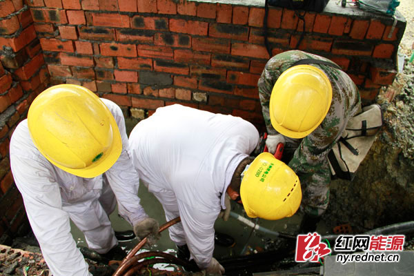 抢修班人员确定故障源