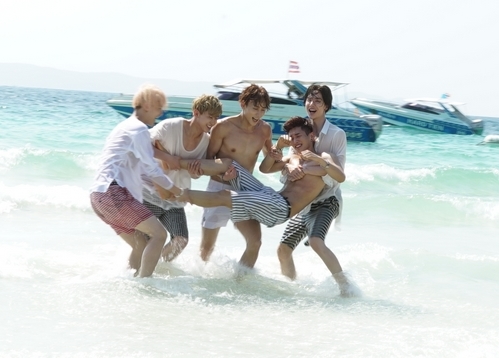 UNIQ