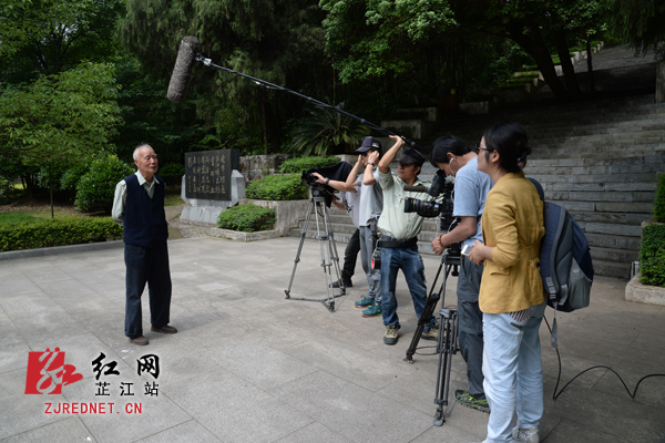 央视大型纪录片《东方主战场》来芷江取景拍摄