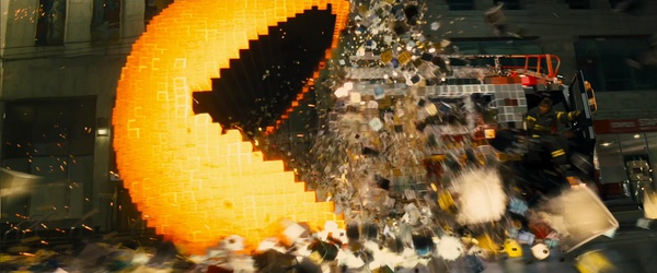 外星侵略者化身“吃豆人”肆虐街头