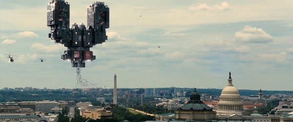 外星人化身经典游戏形象从天而降