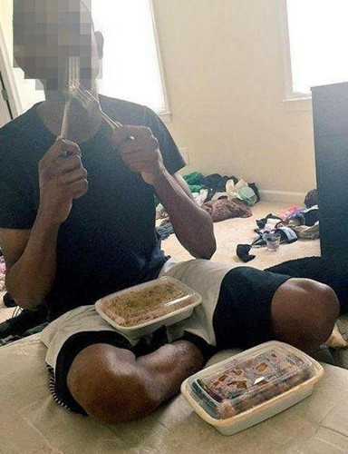 英男子为报复情敌冒充另一半骗得外卖大餐(图)