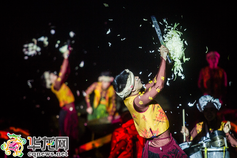 点击图片浏览更多精彩内容