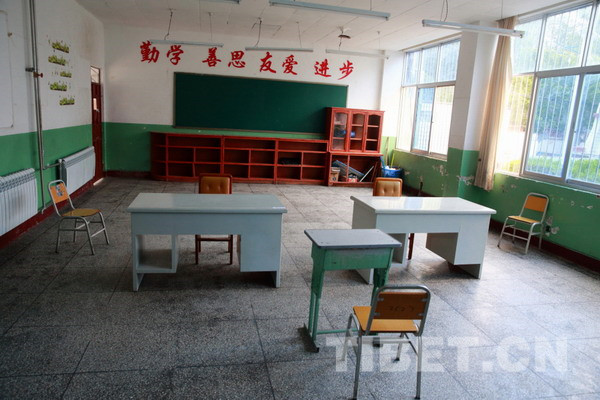 班旦久美与强巴嘉措的考场