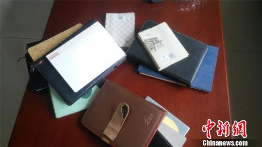 图为秦某的日记。　陈方摄