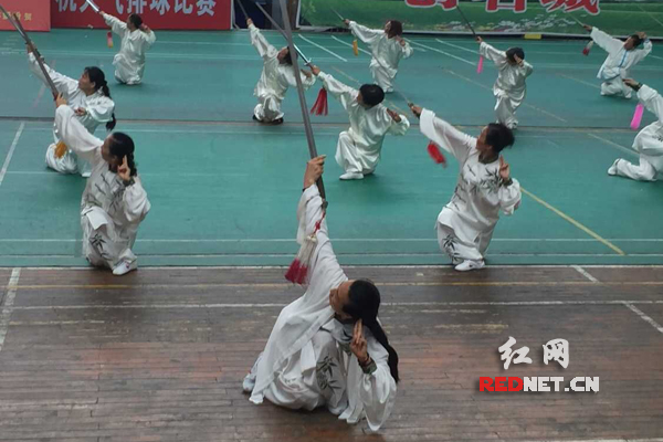 来自老年大学的精彩演绎