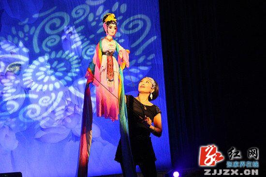 湖南省艺术名家演艺惠民全省巡演走进慈利