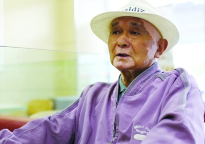 安徽老人自称是李小龙表哥在香港寄居李家三年