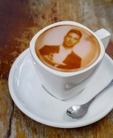 3D打印咖啡拉花只需10秒帅哥美女图案随便选（图）