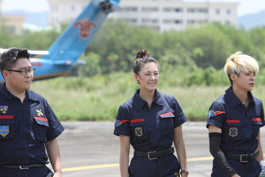 张雨绮笑容灿烂